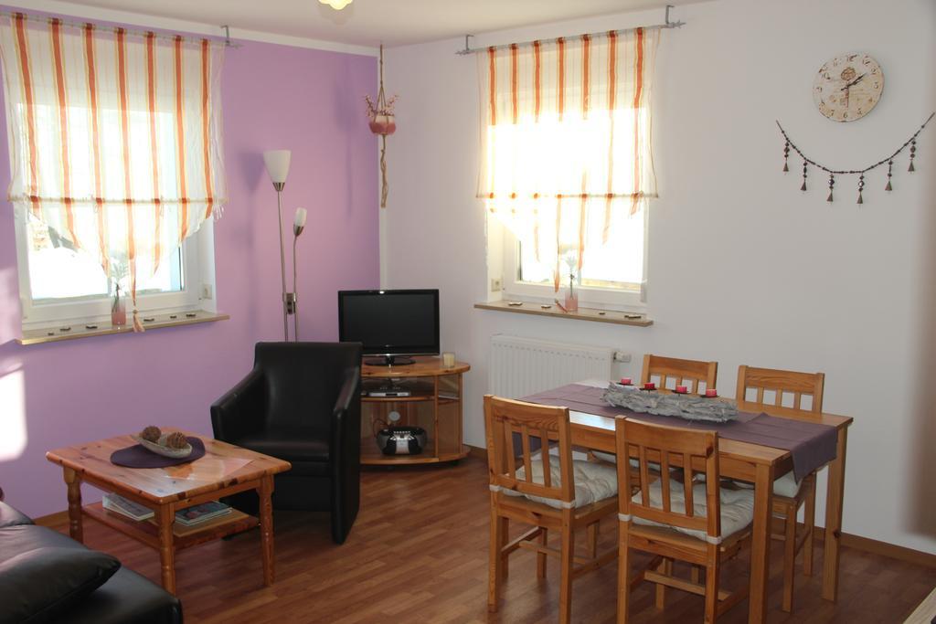 Ferienwohnung Am Erlermuhlenbach Voigtsdorf Luaran gambar